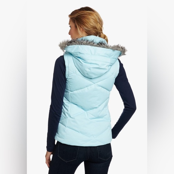 Columbia Women’s Lay D Down Omni Heat Winter Vest with removable hood. - Picture 2 of 14